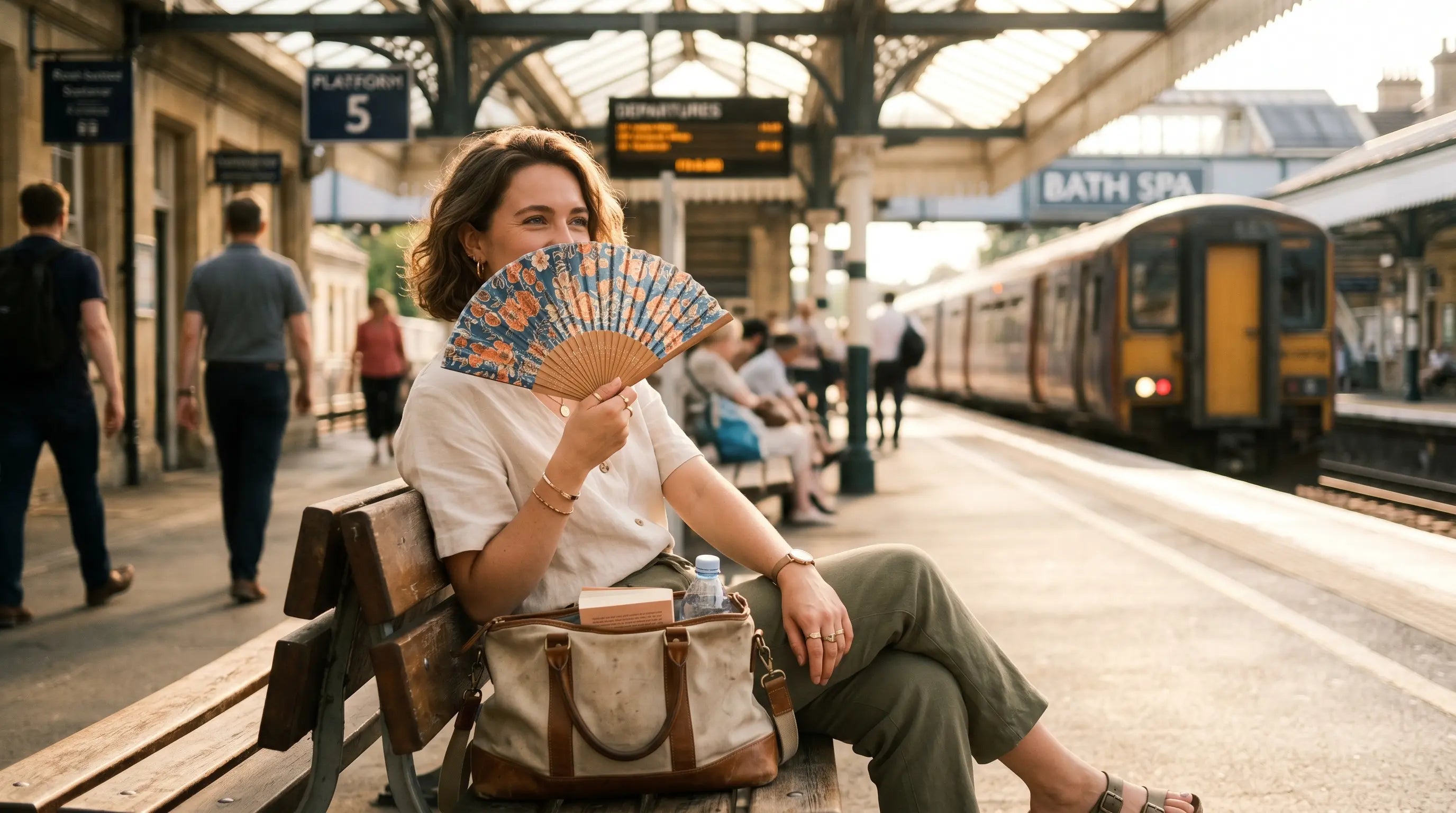Compact Folding Fans for Travel and Commuting