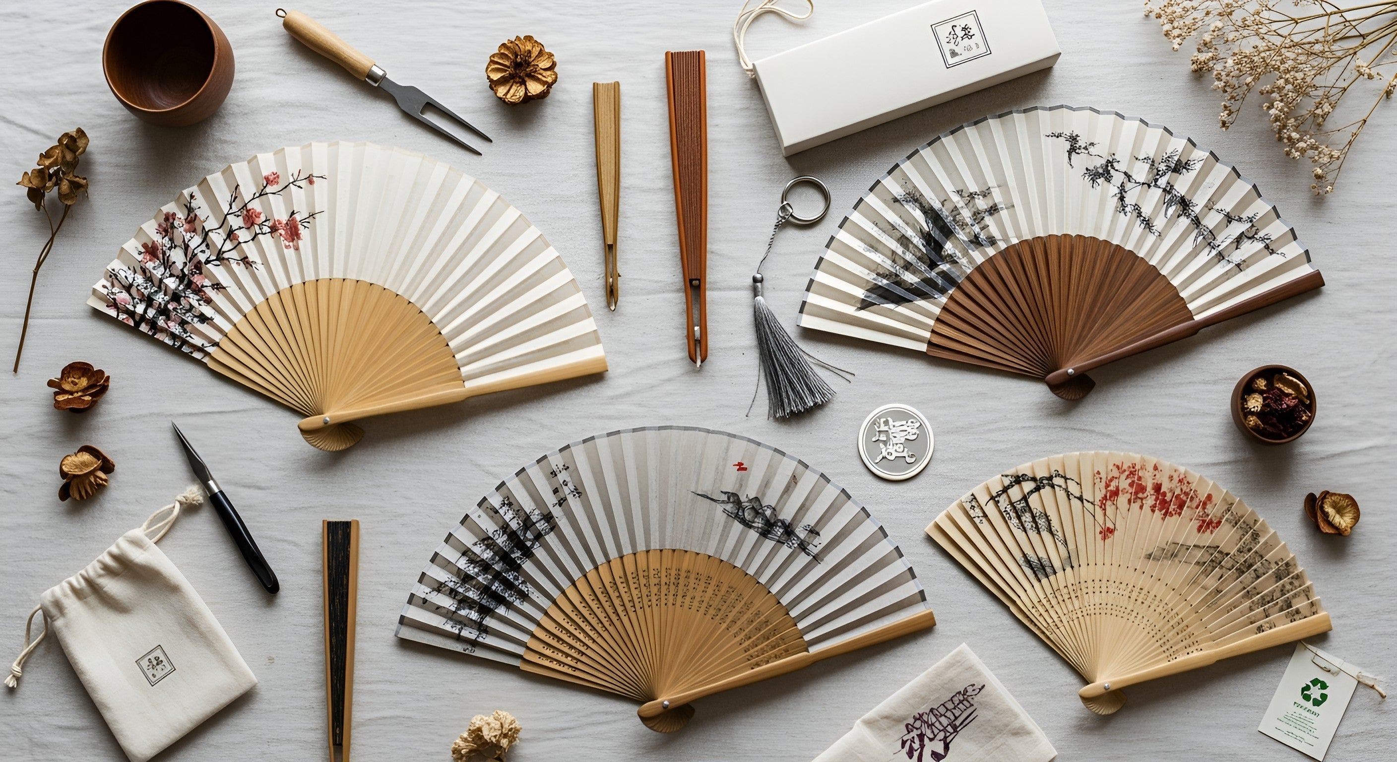 What Makes a Premium Folding Hand Fan? Buyer Checklist
